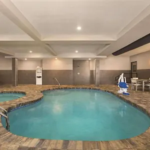3* Hotel Country & By Radisson, Midtown, Ga