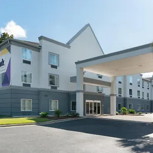 2* Hotel Spark By Hilton Savannah South I-95